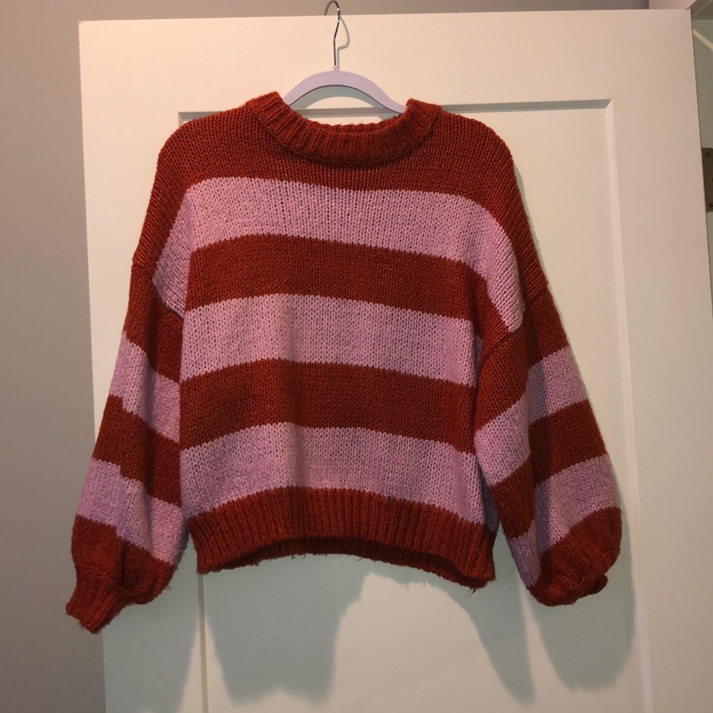 Cozy puffy sleeve sweater